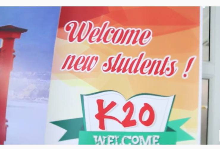 Chào tân sinh viên K20 Đại học Đông Á